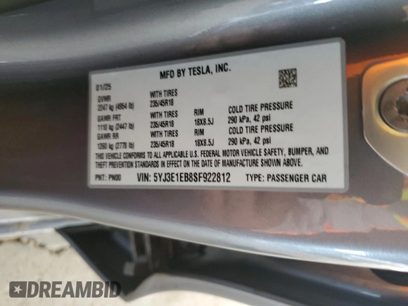 2025 Tesla Model 3 Long Range z VIN 5YJ3E1EB8SF922812, wystawiony jako Copart lot #48794645 z przebiegiem 1 731 mil mil oraz Szkoda całkowita • Salvage title. Historia ofert i sprzedaży dostępna na DreamBid. Obrazek 14.