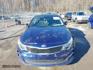 2018 Kia Optima LX with VIN 5XXGT4L33JG191559, listed as a IAAI auction lot 41875793 with 152,479 mi miles. Bid and sale history available at carsss.com. Image 11.