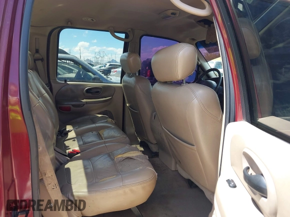 2003 Ford F-150 XLT with VIN 1FTRW07693KC11903, listed as a IAAI auction lot 41993455 with 301,023 mi miles. Bid and sale history available at carsss.com. Image 8.