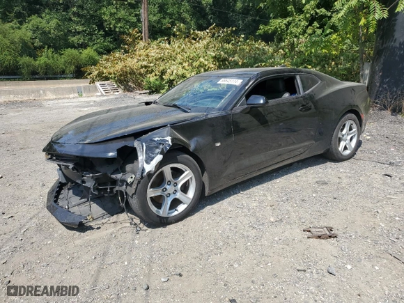 2016 Chevrolet Camaro 2LT with VIN 1G1FD1RXXG0153556, listed as a Copart auction lot 68645114 with 137,915 mi miles and Salvage Title. Bid and sale history available at carsss.com. Image 1.