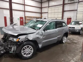 2020 Jeep Grand Cherokee Altitude z VIN 1C4RJFAG1LC185097, wystawiony jako IAAI lot #42096690 z przebiegiem Nie podano mil oraz . Historia ofert i sprzedaży dostępna na DreamBid. Obrazek 16.