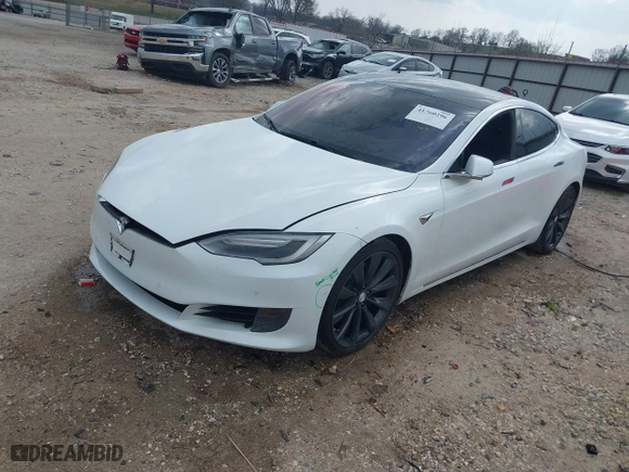 2017 Tesla Model S 100D with VIN 5YJSA1E29HF204797, listed as a IAAI auction lot 41760296 with 92,587 mi miles. Bid and sale history available at carsss.com. Image 2.