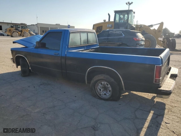1992 Chevrolet S-10 with VIN 1GCCS14R4N2152624, listed as a Copart auction lot 66748124 with 100,002 mi miles and Salvage Title. Bid and sale history available at carsss.com. Image 2.