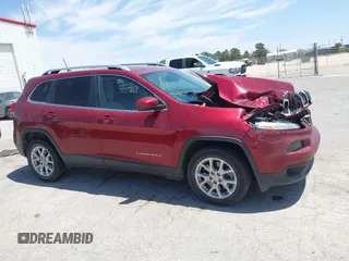 2017 Jeep Cherokee Latitude with VIN 1C4PJLCBXHW661148, listed as a IAAI auction lot 42146384 with 136,391 mi miles and . Bid and sale history available at DreamBid. Image 13.