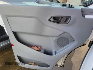 2017 Ford Transit с VIN 1FTBW3XMXHKA23092, выставлен на аукционе IAAI как лот 42734091 с пробегом 247 417 миль миль и . История ставок и продаж доступна на DreamBid. Изображение 13.