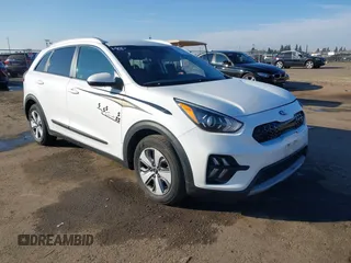 2020 Kia Niro LX with VIN KNDCB3LC8L5439162, listed as a IAAI auction lot 41397008 with 93,082 mi miles. Bid and sale history available at carsss.com. Image 1.