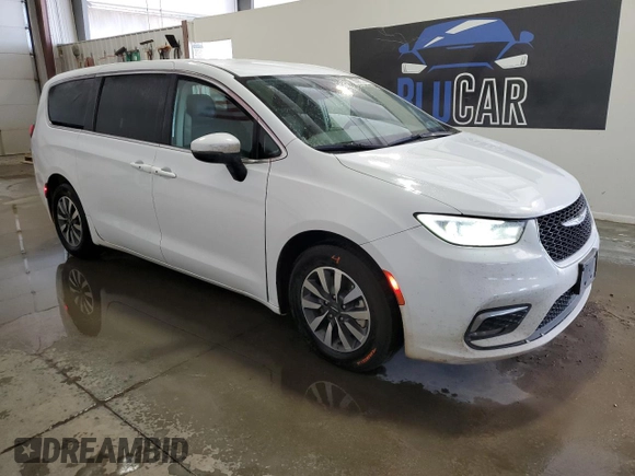 2023 Chrysler Pacifica Hybrid Touring L with VIN 2C4RC1L75PR611607, listed as a Copart auction lot 61475985 with 63,241 mi miles and Clean title. Bid and sale history available at DreamBid. Image 4.