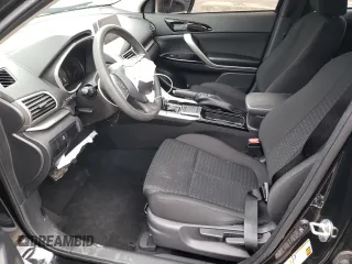 2020 Mitsubishi Eclipse Cross LE z VIN JA4AT4AA5LZ001147, wystawiony jako Copart lot #52190945 z przebiegiem 29 723 mil mil oraz Szkoda całkowita • Salvage title. Historia ofert i sprzedaży dostępna na DreamBid. Obrazek 7.
