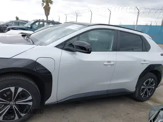 2023 Toyota bZ4X XLE z VIN JTMAAAAA1PA025511, wystawiony jako IAAI lot #41917340 z przebiegiem 17 460 mil mil oraz . Historia ofert i sprzedaży dostępna na DreamBid. Obrazek 14.