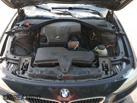 2014 BMW 3 Series 320i z VIN WBA3B1C53EPV79789, wystawiony jako Copart lot #61179845 z przebiegiem 212 147 mil mil oraz Szkoda całkowita • Salvage title. Historia ofert i sprzedaży dostępna na DreamBid. Obrazek 11.