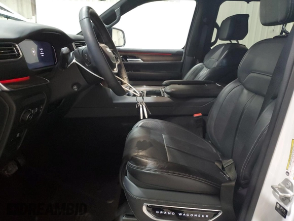 2024 Jeep Grand Wagoneer с VIN 1C4SJSEP8RS107368, выставлен на аукционе Copart как лот 57612655 с пробегом 32 913 миль миль и Чистый • Clean title. История ставок и продаж доступна на DreamBid. Изображение 7.