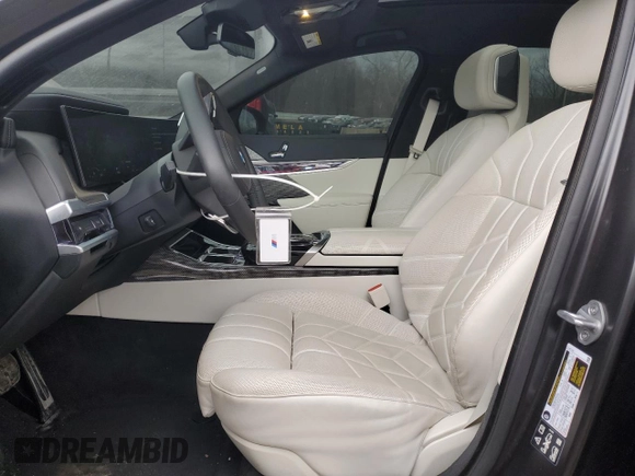 2024 BMW 7 Series 760i xDrive with VIN WBA33EJ08RCR61308, listed as a Copart auction lot 47663095 with 16,294 mi miles and Salvage title. Bid and sale history available at DreamBid. Image 7.