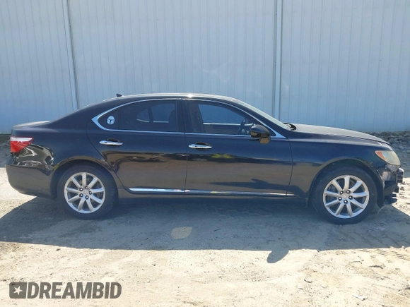 2008 Lexus LS 460 with VIN JTHBL46F885079935, listed as a IAAI auction lot 42013136 with 148,126 mi miles. Bid and sale history available at carsss.com. Image 14.