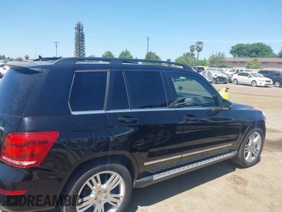 2013 Mercedes-Benz GLK with VIN WDCGG8JBXDG051067, listed as a IAAI auction lot 42107151 with 123,576 mi miles. Bid and sale history available at carsss.com. Image 14.