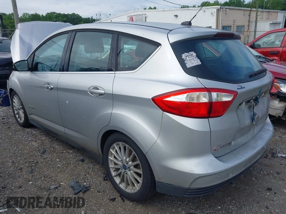 2013 Ford C-Max SEL z VIN 1FADP5BU6DL504301, wystawiony jako IAAI lot #42366960 z przebiegiem 239 190 mil mil oraz . Historia ofert i sprzedaży dostępna na DreamBid. Obrazek 3.