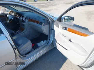2005 Lexus ES 350 with VIN JTHBA30G355067804, listed as a IAAI auction lot 42171447 with 147,587 mi miles and . Bid and sale history available at DreamBid. Image 5.