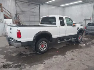 2009 Ford Super Duty F-250 SRW XL with VIN 1FTSX21579EA23060, listed as a IAAI auction lot 41308974 with 186,631 mi miles. Bid and sale history available at carsss.com. Image 4.