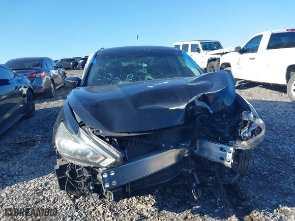 2018 Nissan Altima 2.5 SL with VIN 1N4AL3AP2JC249527, listed as a IAAI auction lot 41315829 with 62,931 mi miles. Bid and sale history available at carsss.com. Image 11.