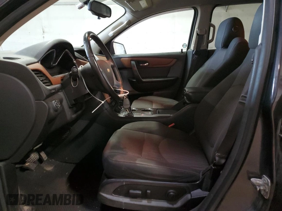 2015 Chevrolet Traverse LT with VIN 1GNKRGKD3FJ350577, listed as a Copart auction lot 51811645 with 215,276 mi miles and Clean Title. Bid and sale history available at carsss.com. Image 7.