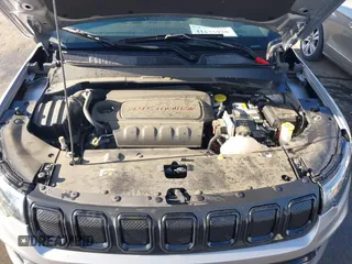 2022 Jeep Compass Latitude with VIN 3C4NJCBB9NT187946, listed as a IAAI auction lot 41675926 with 25,506 mi miles and . Bid and sale history available at carsss.com. Image 10.