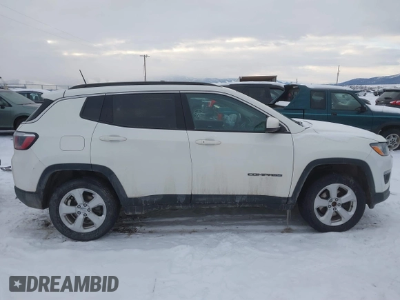 2018 Jeep Compass Latitude with VIN 3C4NJDBB8JT256755, listed as a IAAI auction lot 41523061 with 50,675 mi miles. Bid and sale history available at carsss.com. Image 14.