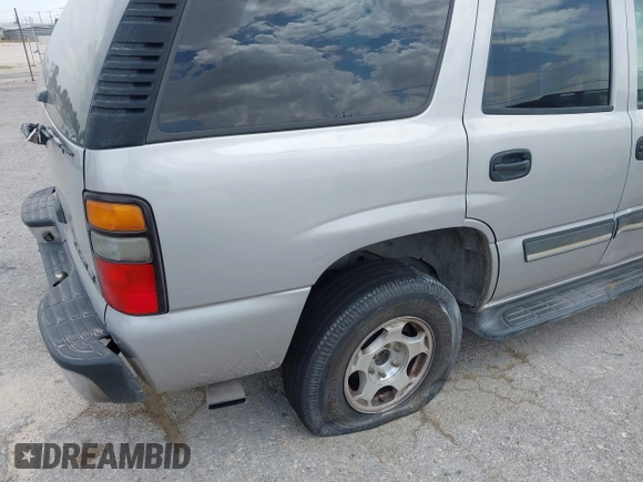 2005 Chevrolet Tahoe LS with VIN 1GNEC13V65J227051, listed as a IAAI auction lot 42100821 with 279,059 mi miles. Bid and sale history available at carsss.com. Image 6.