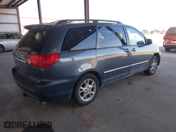 2006 Toyota Sienna XLE with VIN 5TDZA22CX6S564350, listed as a IAAI auction lot 41795214 with 282,234 mi miles. Bid and sale history available at carsss.com. Image 4.