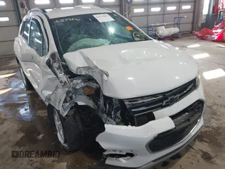 2020 Chevrolet Trax LT with VIN 3GNCJLSB2LL225514, listed as a IAAI auction lot 41579860 with 100,580 mi miles and . Bid and sale history available at DreamBid. Image 6.