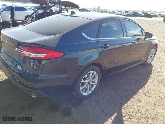 2020 Ford Fusion SE with VIN 3FA6P0HD8LR145827, listed as a IAAI auction lot 41652279 with 66,741 mi miles. Bid and sale history available at carsss.com. Image 4.