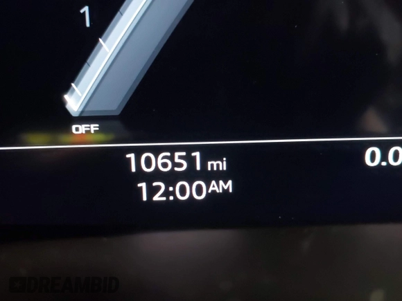 2024 Audi Q7 Premium Plus with VIN WA1LCBF71RD004059, listed as a IAAI auction lot 42049719 with 10,651 mi miles and . Bid and sale history available at DreamBid. Image 15.