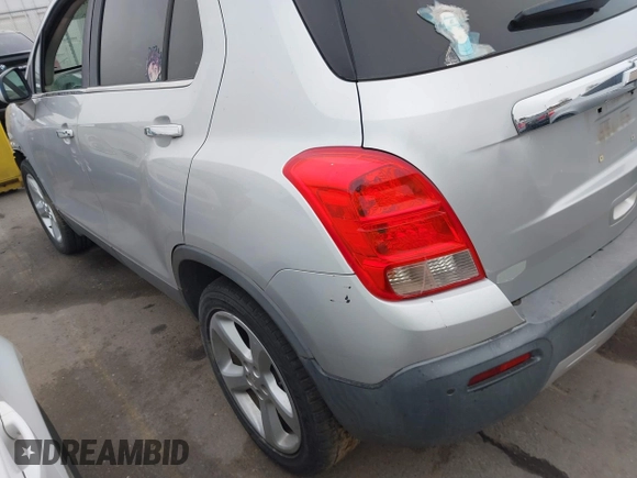 2015 Chevrolet Trax LTZ with VIN 3GNCJTSB7FL235895, listed as a IAAI auction lot 41279161 with 158,877 mi miles. Bid and sale history available at carsss.com. Image 18.