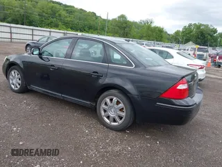 2007 Ford Five Hundred Limited z VIN 1FAHP28177G157927, wystawiony jako IAAI lot #42328521 z przebiegiem 111 850 mil mil oraz . Historia ofert i sprzedaży dostępna na DreamBid. Obrazek 3.