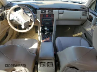 2001 Mercedes-Benz E-Class with VIN WDBJF65J11B357893, listed as a Copart auction lot 48573305 with 141,044 mi miles and Salvage Title. Bid and sale history available at carsss.com. Image 8.