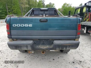 1997 Dodge 2500 z VIN 1B7KF26Z7VJ517550, wystawiony jako Copart lot #57813145 z przebiegiem 91 566 mil mil oraz Tytuł czysty. Historia ofert i sprzedaży dostępna na DreamBid. Obrazek 6.