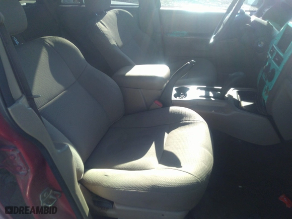 2002 Jeep Grand Cherokee Laredo with VIN 1J4GW48S92C169827, listed as a IAAI auction lot 41621901 with 169,373 mi miles. Bid and sale history available at carsss.com. Image 5.
