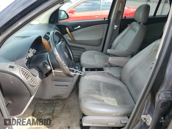 2006 Saturn VUE z VIN 5GZCZ53446S900698, wystawiony jako Copart lot #54769045 z przebiegiem 180 732 mil mil oraz Szkody całkowita. Historia ofert i sprzedaży dostępna na DreamBid. Obrazek 7.
