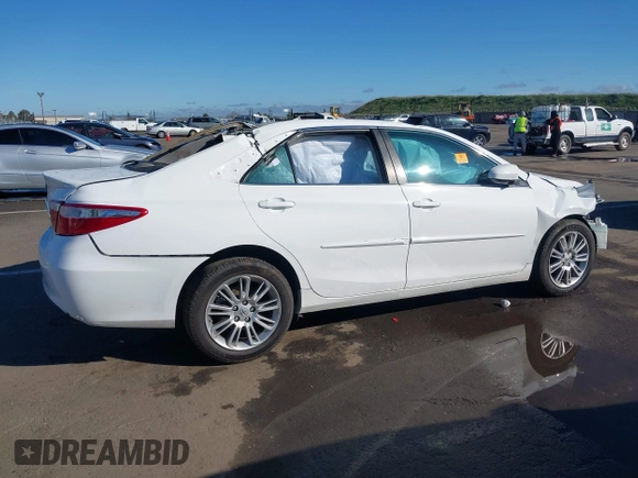 2017 Toyota Camry XLE z VIN 4T1BF1FK4HU358000, wystawiony jako IAAI lot #41692344 z przebiegiem Nie podano mil oraz . Historia ofert i sprzedaży dostępna na DreamBid. Obrazek 13.