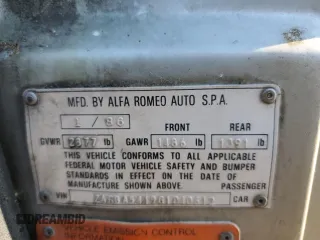 1986 Alfa Romeo Spider Veloce z VIN ZARBA5419G1040612, wystawiony jako Copart lot #42347965 z przebiegiem 84 485 mil mil oraz Czysty tytuł • Clean title. Historia ofert i sprzedaży dostępna na DreamBid. Obrazek 12.