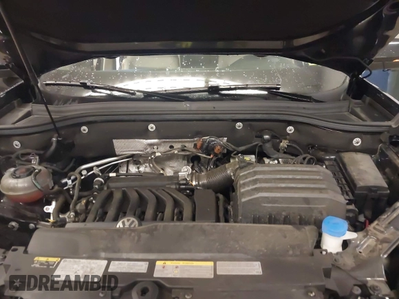 2022 Volkswagen Atlas 3.6L V6 SE w/Technology with VIN 1V2HR2CA3NC545414, listed as a IAAI auction lot 41088885 with 44,658 mi miles. Bid and sale history available at carsss.com. Image 10.