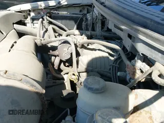 2005 Ford F-150 XL с VIN 1FTRF12245NC08743, выставлен на аукционе IAAI как лот 43335889 с пробегом 276 183 миль миль и . История ставок и продаж доступна на DreamBid. Изображение 18.