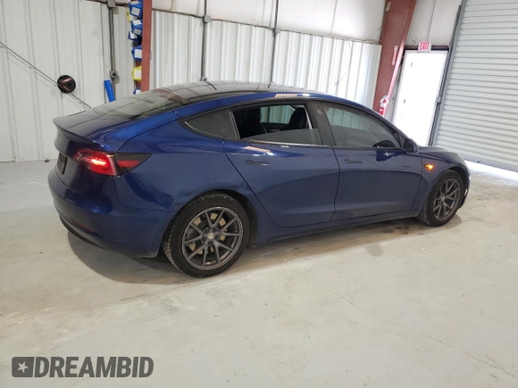2022 Tesla Model 3 with VIN 5YJ3E1EA7NF189955, listed as a Copart auction lot 53149885 with 111,074 mi miles and Salvage Title. Bid and sale history available at DreamBid. Image 3.