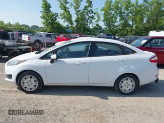 2014 Ford Fiesta S z VIN 3FADP4AJXEM211776, wystawiony jako IAAI lot #42574815 z przebiegiem 174 043 mil mil oraz . Historia ofert i sprzedaży dostępna na DreamBid. Obrazek 14.