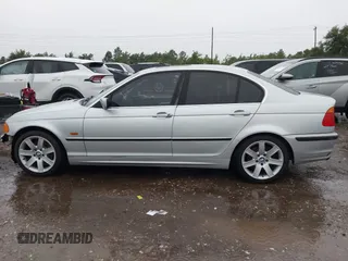 2000 BMW 3 Series 328i with VIN WBAAM533XYEJ40578, listed as a IAAI auction lot 42497924 with Not provided miles and . Bid and sale history available at DreamBid. Image 15.