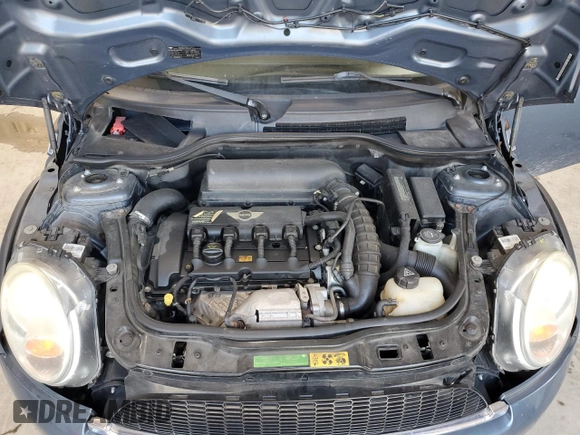 2010 MINI Convertible S with VIN WMWMS3C5XATY08714, listed as a Copart auction lot 66751035 with 72,747 mi miles and Clean title. Bid and sale history available at DreamBid. Image 11.
