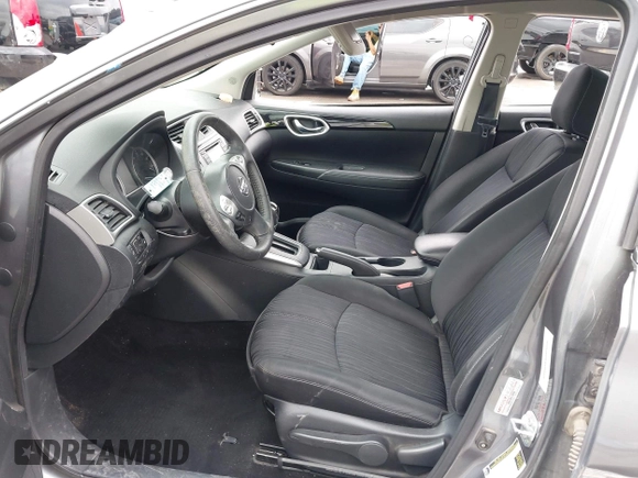 2017 Nissan Sentra SR z VIN 3N1AB7AP4HY281064, wystawiony jako IAAI lot #42119460 z przebiegiem 91 791 mil mil oraz . Historia ofert i sprzedaży dostępna na DreamBid. Obrazek 5.