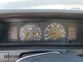 1989 Toyota Camry z VIN JT2SV21E8K0314703, wystawiony jako Copart lot #76053194 z przebiegiem 124 873 mil mil oraz Nie do naprawy • Non repairable. Historia ofert i sprzedaży dostępna na DreamBid. Obrazek 9.