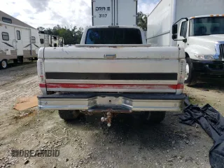 1995 Ford F-350 с VIN 1FTJW36F9SEA23346, выставлен на аукционе Copart как лот 75330444 с пробегом Не указан миль и Списание • Salvage title. История ставок и продаж доступна на DreamBid. Изображение 6.