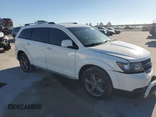 2015 Dodge Journey Crossroad with VIN 3C4PDCGG7FT614627, listed as a Copart auction lot 81808504 with 120,386 mi miles and Salvage Title. Bid and sale history available at DreamBid. Image 4.