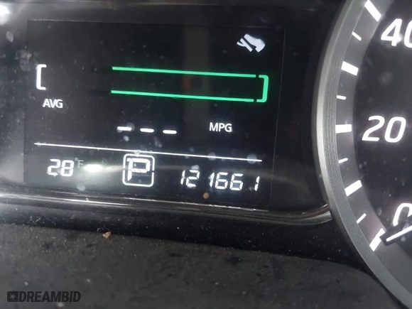 2013 Nissan Sentra SR with VIN 3N1AB7AP0DL609619, listed as a IAAI auction lot 41299588 with 121,661 mi miles. Bid and sale history available at carsss.com. Image 15.