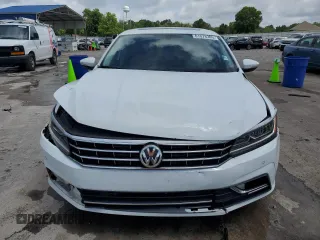 2017 Volkswagen Passat SE with VIN 1VWGT7A31HC019042, listed as a Copart auction lot 61078305 with 149,335 mi miles and Salvage title. Bid and sale history available at DreamBid. Image 5.